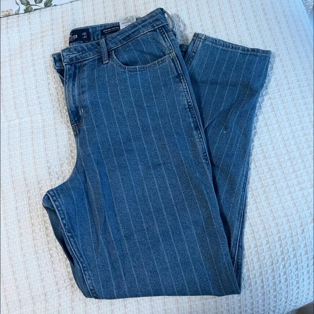 Hollister Striped Ultra High-Rise Mom Jean | 13